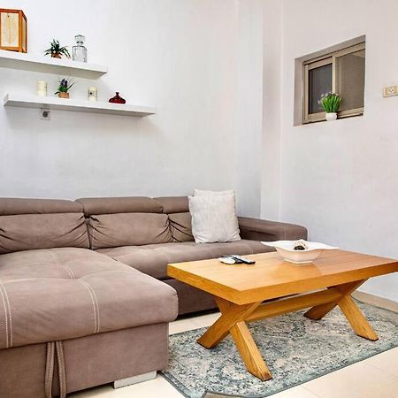 Homey Apartment Near The Beach Hadera Dış mekan fotoğraf
